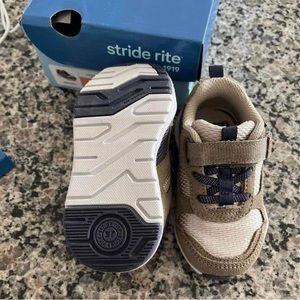 NWT toddler stride rite sneakers